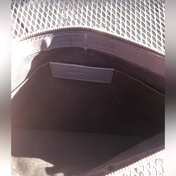 Balenciaga Size Large Solid black travel everyday muti use unisex full zip - Picture 5 of 5